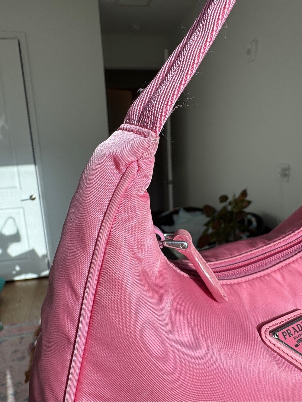 Authentic Prada Re-Edition 2000 Pink Nylon Shoulder Bag - Picture 10 of 17